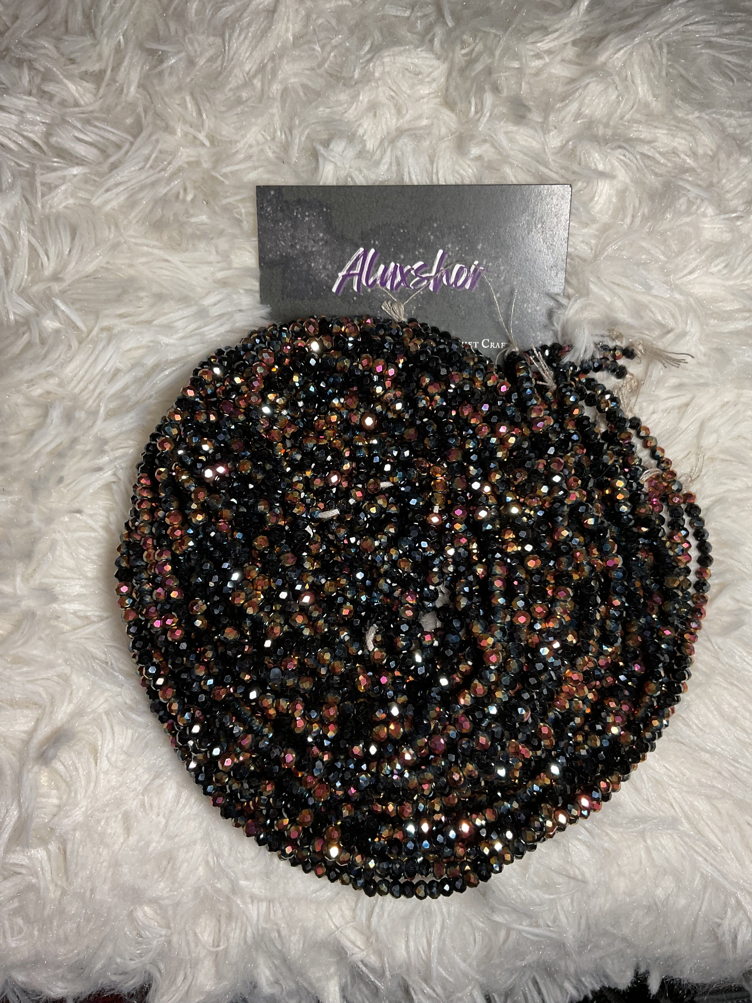 Black holographic beads
